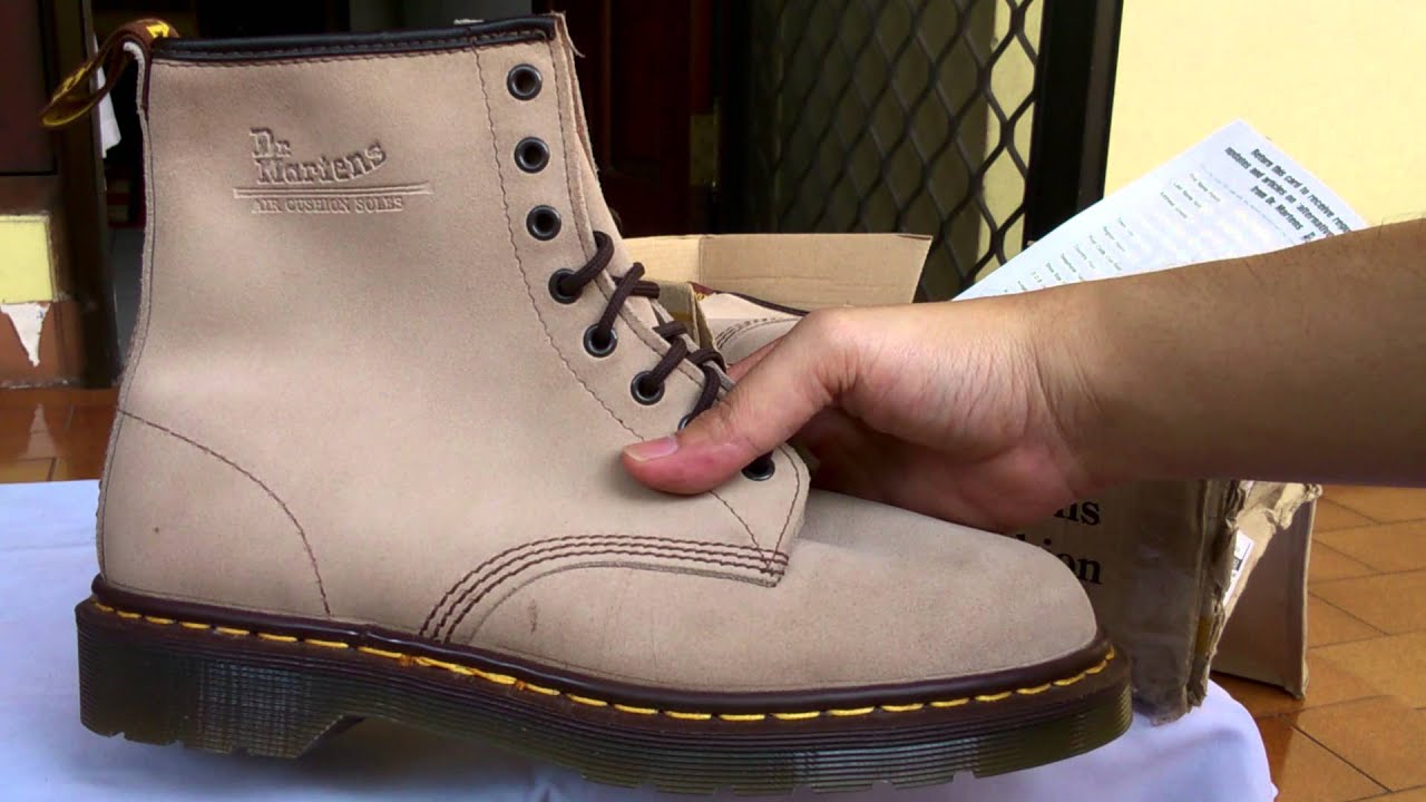 Dr. Martens 1460 Natural Suede