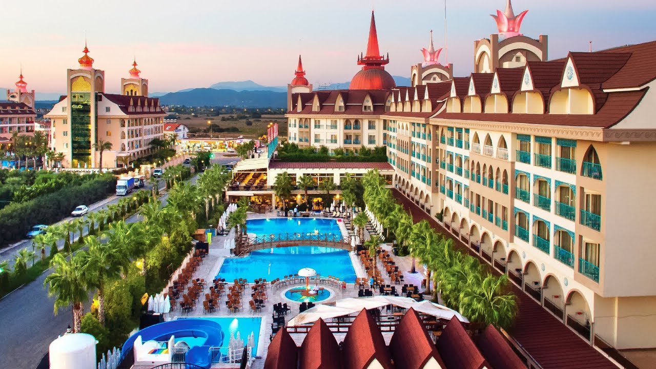 Side Crown Palace Hotel