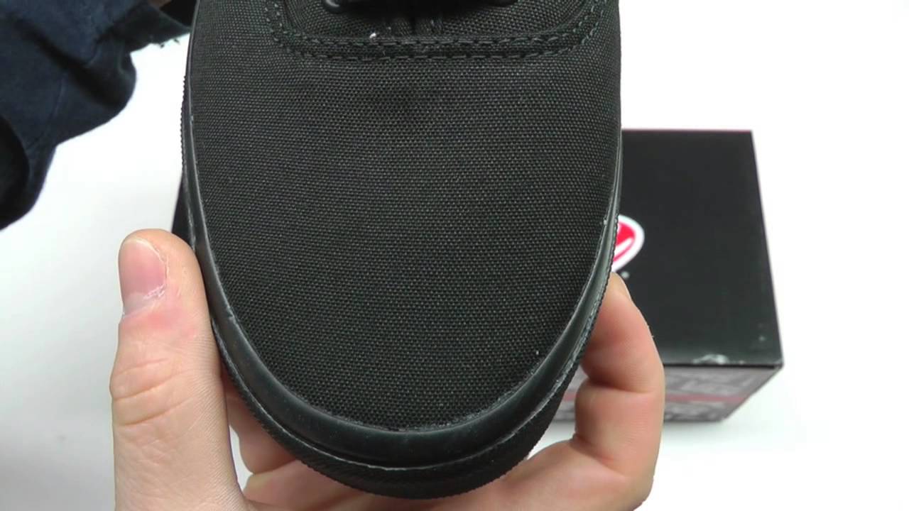 MOVESHOP VANS AUTHENTIC BLACK ON BLACK