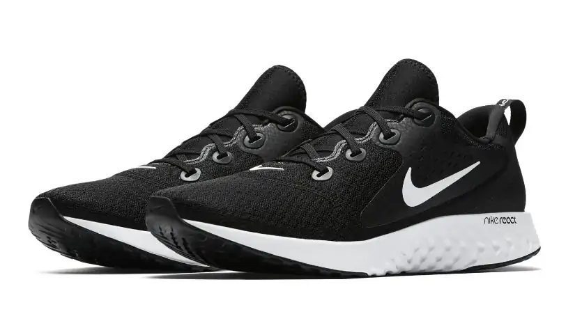 Nike Legend React Herren Sneaker [Gr. 40 bis 47 1/2] für 49,99€ inkl. Versand statt 64,99€