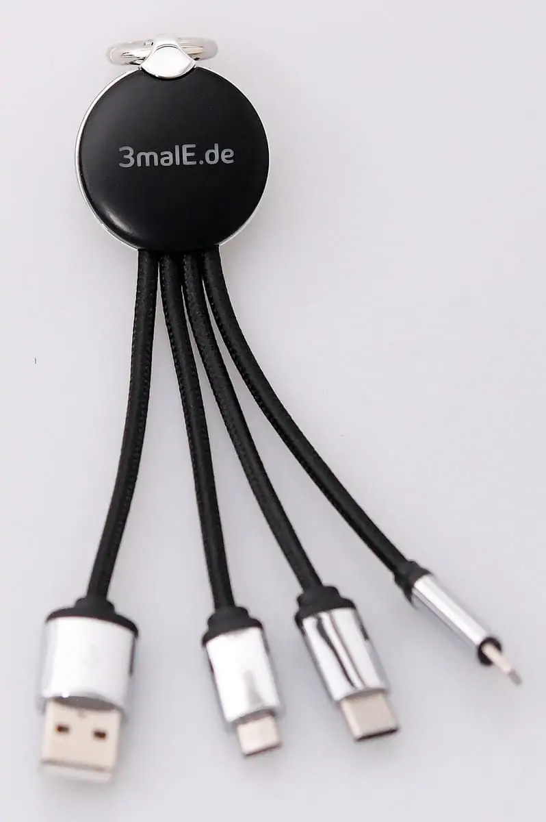 Gratis USB-Adapter (USB-A, Micro-USB, USB-C und Lightning-Anschluss) für Newsletter-Anmeldung