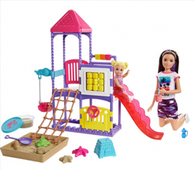 Barbie GHV89 Skipper Babysitters inkl Spielplatz und Puppen Spielset zum Babysitter spielen fuer Kinder ab 3 Jahren Amazon de Spielzeug