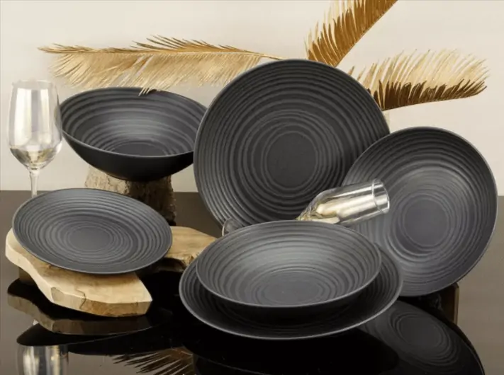 Creatable Lava Stone Tafelservice 12-teilig für 33,94 € inkl. Versand (statt 47,99 €)