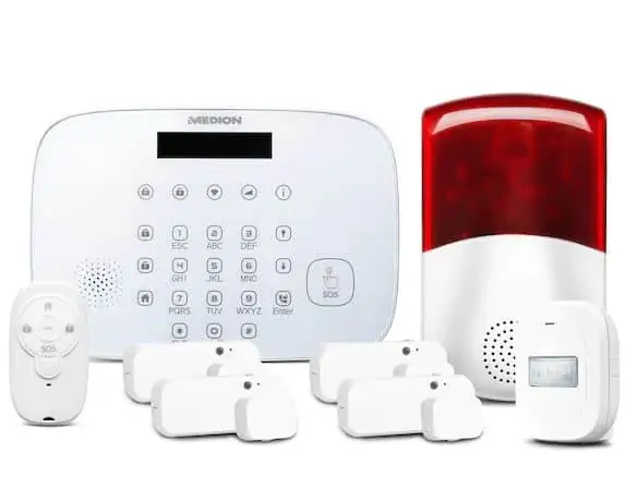Medion Alarmsystem MD90774 (1x Alarm-Zentrale, 4x Tür-/Fensterkontakt, 1x Bewegungsmelder, 1x Fernbedienung) für 61,46€ inkl. Versand statt 104,90€