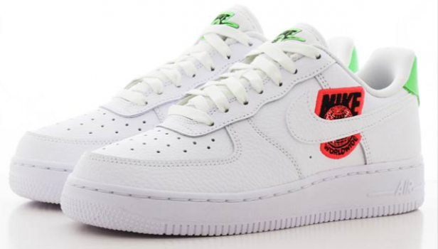 Nike Damen Air Force 107 SE Damen Sneaker