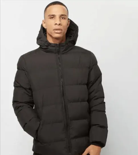 Urban Classics „Hooded Puffer“ Jacke (S,L,XL) für 28,99 € inkl.Versand (statt 50 €)