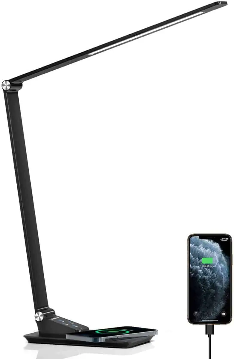 Zover LED Schreibtischlampe mit Ladefunktion für 17,60 € inkl. Versand (statt 36€)