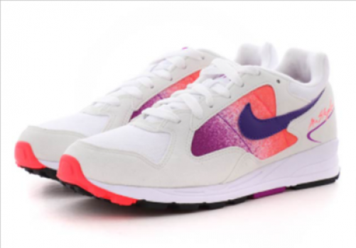 nike W NIKE AIR SKYLON II WHITE COURT PURPLE SOLAR RED bei KICKZ com