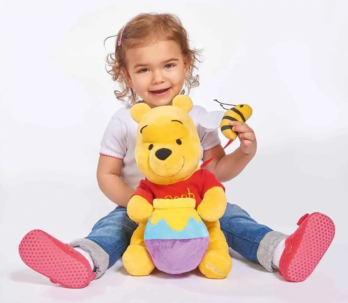Simba 6315879107 – Disney Winnie The Puuh „Summ herum Biene“ (27cm) für 23,99€ [Prime] statt 44,99€