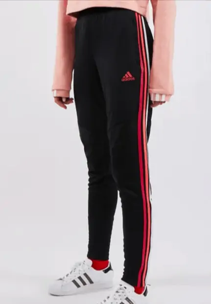 adidas Tiro Damen Hose (Schwarz-Rot, Gr. 32 bis 40) für 29,99 € inkl. Versand (statt 42,65 €)