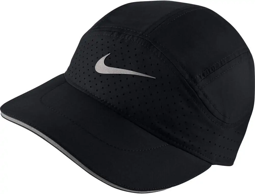 Nike AeroBill Tailwind Cap ins schwarz für 21,30€ inkl. Versand statt 27,54€