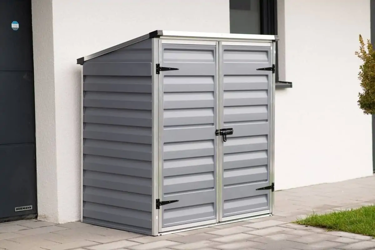 Palram Gartenschrank und Gerätebox Voyager in grau für 199,99€ inkl. Versand statt 213,95€