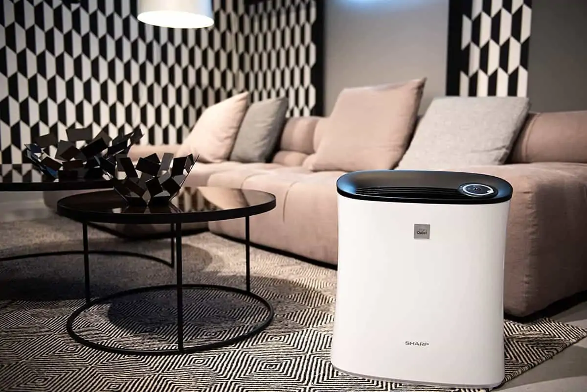 Sharp UA-PE30E-WB Luftreiniger (mit HEPA-Filter und Schlafmodus, geeignet für 21 m² – Weiß/Schwarz) für 76,32€ statt 100€
