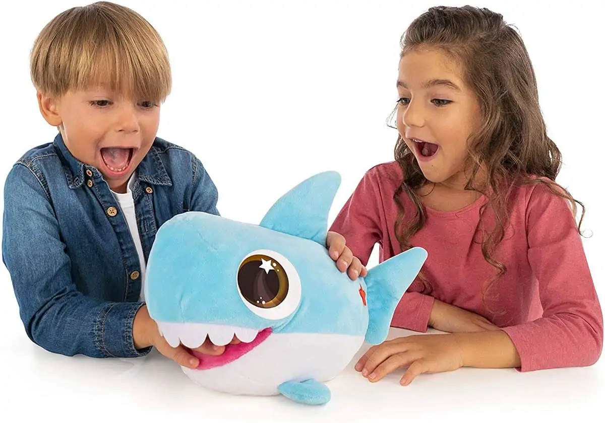 IMC Toys 92129IM3 Billy der kleine Hai Plüschtier für 9,25€ [Prime] statt 17,36€
