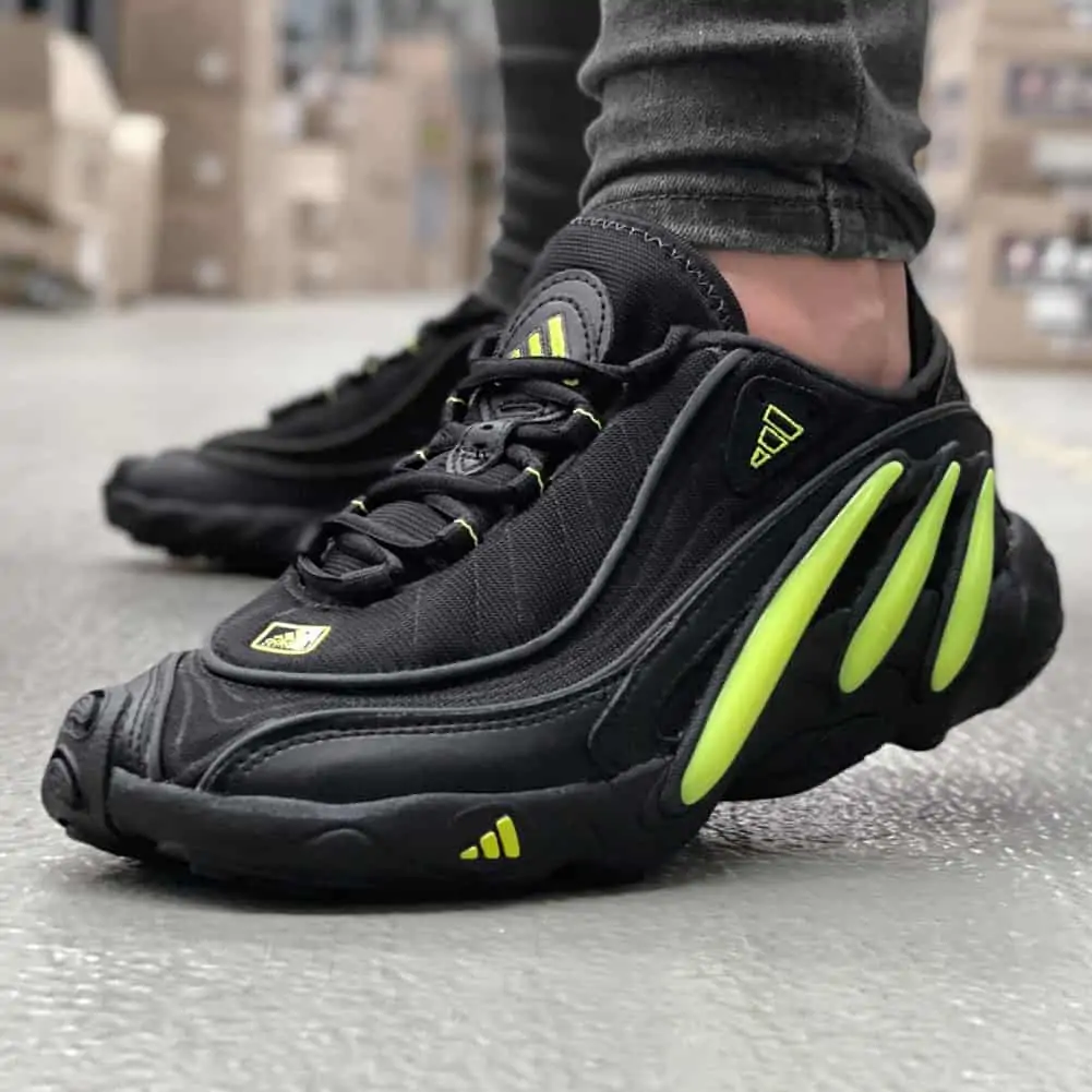 adidas FYW 98 Running Lifestyle Sneaker (Gr. 38 – 49 1/3) für 56,56€ inkl. Versand statt 100,11€