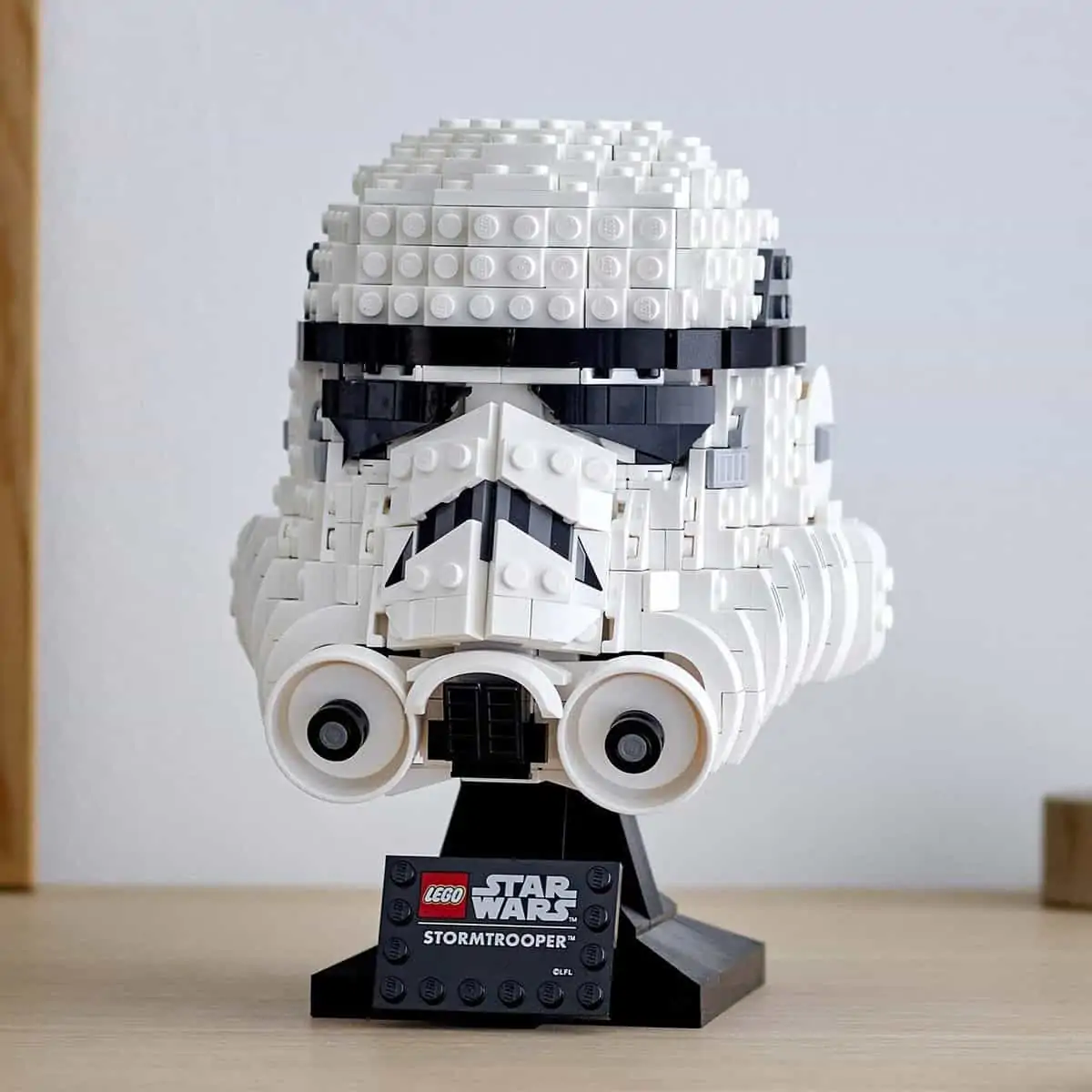 Lego 75276 Star Wars Stormtrooper Helm (Modelljahr 2020) für 35,71€ statt 40,58€
