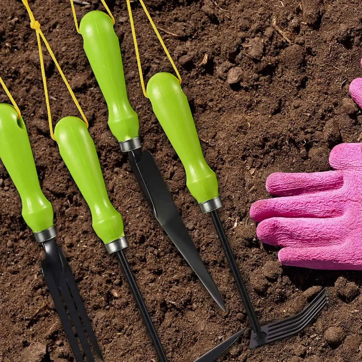 Relaxdays Gartenwerkzeug Set (4-teilig, Blumenkelle, Kleinrechen, Doppelhacke, Blumengabel) für 4,99€ [Prime] statt 9,99€
