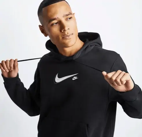 Nike Overhead Herren Hoodie HBR in Schwarz für 29,99 € inkl. Versand (statt 55,00 €)