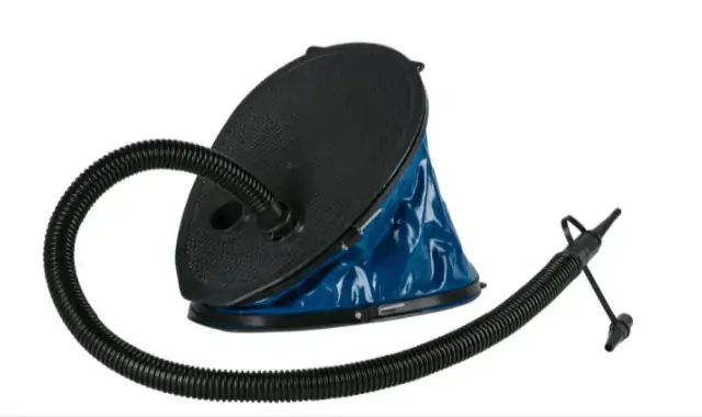 Firefly Fußpumpe 3 L für 2,69 € zzgl. 3,95 € Versand