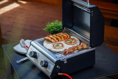 Grillfürst 2-Brenner Gasgrill G201E portabler Tischgrill für 169,00 € inkl. Versand
