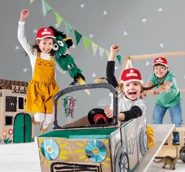 Gratis: Signalrote Kinderkappen für den Schulweg [DEKRA]