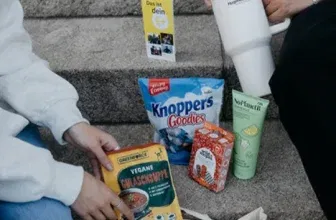 Gratis: Semestertasche für Studenten bei Hugendubel (Knoppers, Thermoflasche, Duschgel, Gulaschsuppe & mehr)