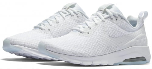 Nike Air Max Motion Damen Sneaker (Gr. 40,5) für 39,98 € inkl. Versand
