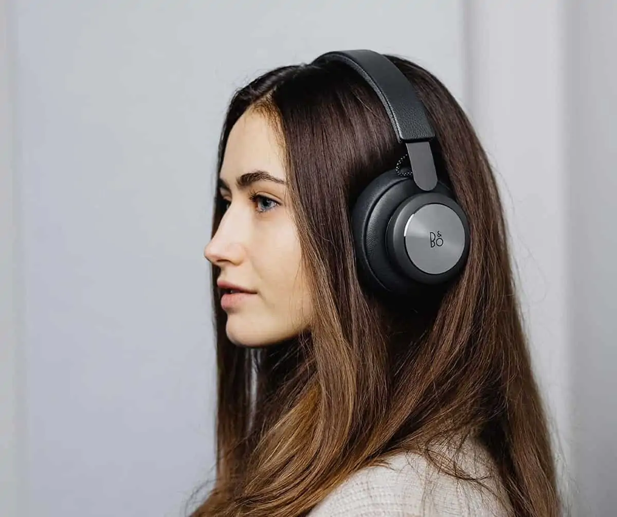 Bang & Olufsen Beoplay H4 2nd Gen x Anthra XP by RAF Camora Bluetooth-Kopfhörer (Over-Ear, BT4.2, AAC, ~19h Akku, USB-C) für 149,00 € inkl. Versand statt 199,00 €
