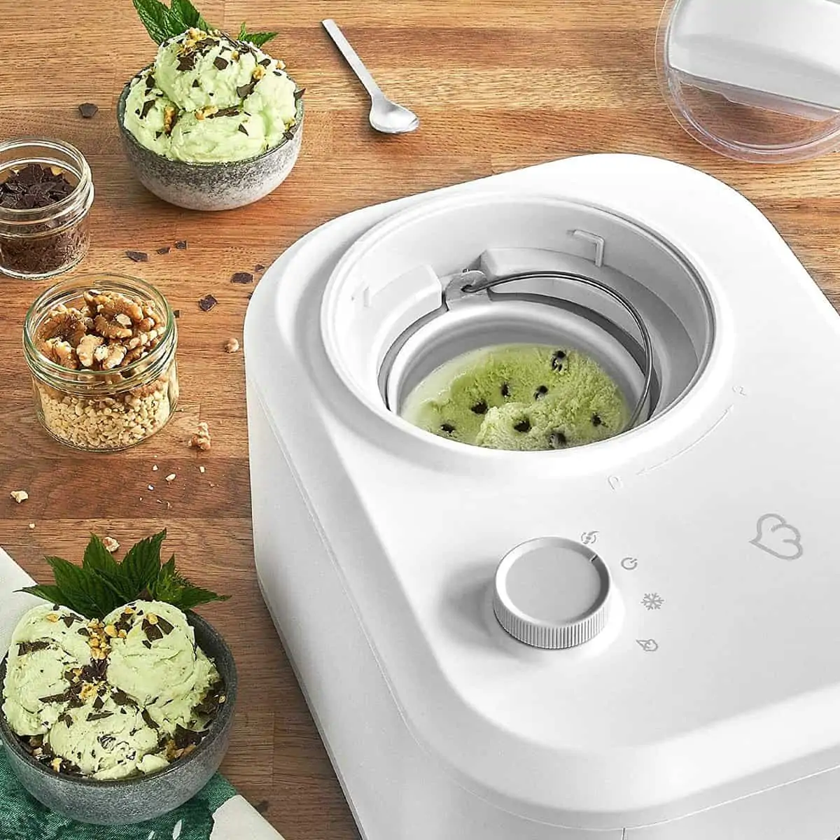 Eismaschine Eni 1 L mit selbstkühlendem Kompressor 100 W für 104,24 € inkl. Versand statt 139,00 €