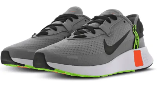 Nike Reposto  (Gr. 40,5 bis 47,5) für 53,39 € inkl. Versand (statt 80,00 €)