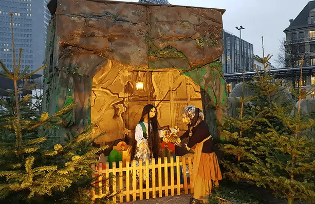 Lokal Leipzig 🎄Gratis Weihnachtsbäume ab 16 Uhr 🎄