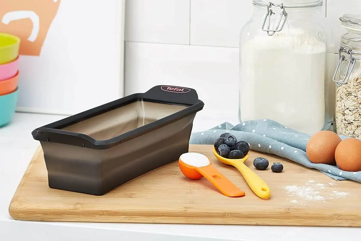 Tefal Loaf Pan CrispyBake Backform (24 cm) für 9,22 € [Prime] statt 20,35 €