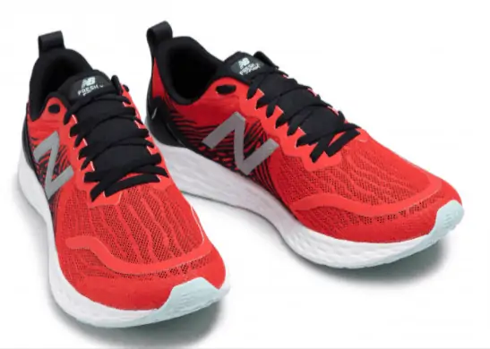 New Balance Herren Laufschuhe MTMPOCR (Gr. 40,5 bis 47) für 71,00 € inkl. Versand (statt 99,90 €)
