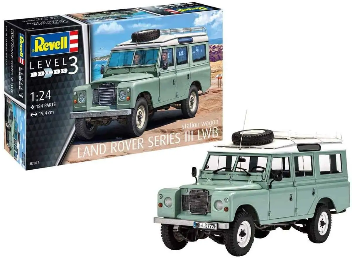 Revell 07047 Kultauto Land Rover Series III LWB Station Automodellbausatz (Maßstab 1:24) für 15,13 € [Prime] statt 23,97 €