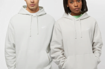 Nike Club Fleece Hoodie e1646306664738