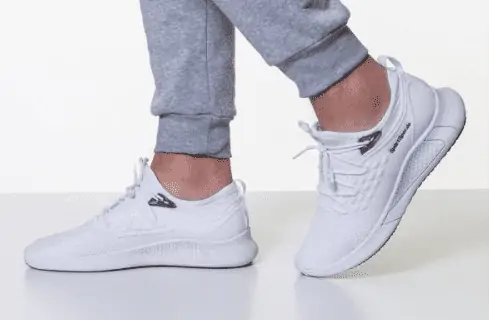 SportSpar limitierter „weißer SparFuchs“ Sportstyle Sneaker (7.777 Stück – Gr. 43 bis 47) für 13,94 € inkl. Versand