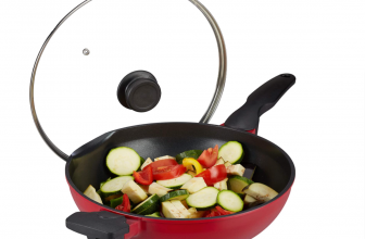 Relaxdays Wokpfanne mit Glasdeckel 30 cm Wok mit Antihaftbeschichtung Gas Elektroherd Griff