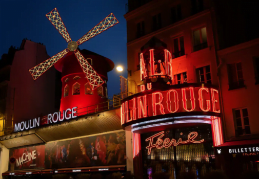 Geheimer Raum in der Windmuehle Moulin Rouge Airbnb