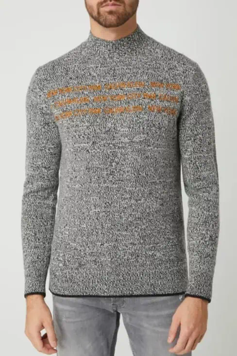 Calvin Klein Pullover mit Logo-Stickerei (Gr. S bis L) für 53,99 € inkl. Versand (statt 87,99 €)