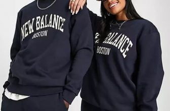 New Balance Unixsex College Sweatshirt in Navy