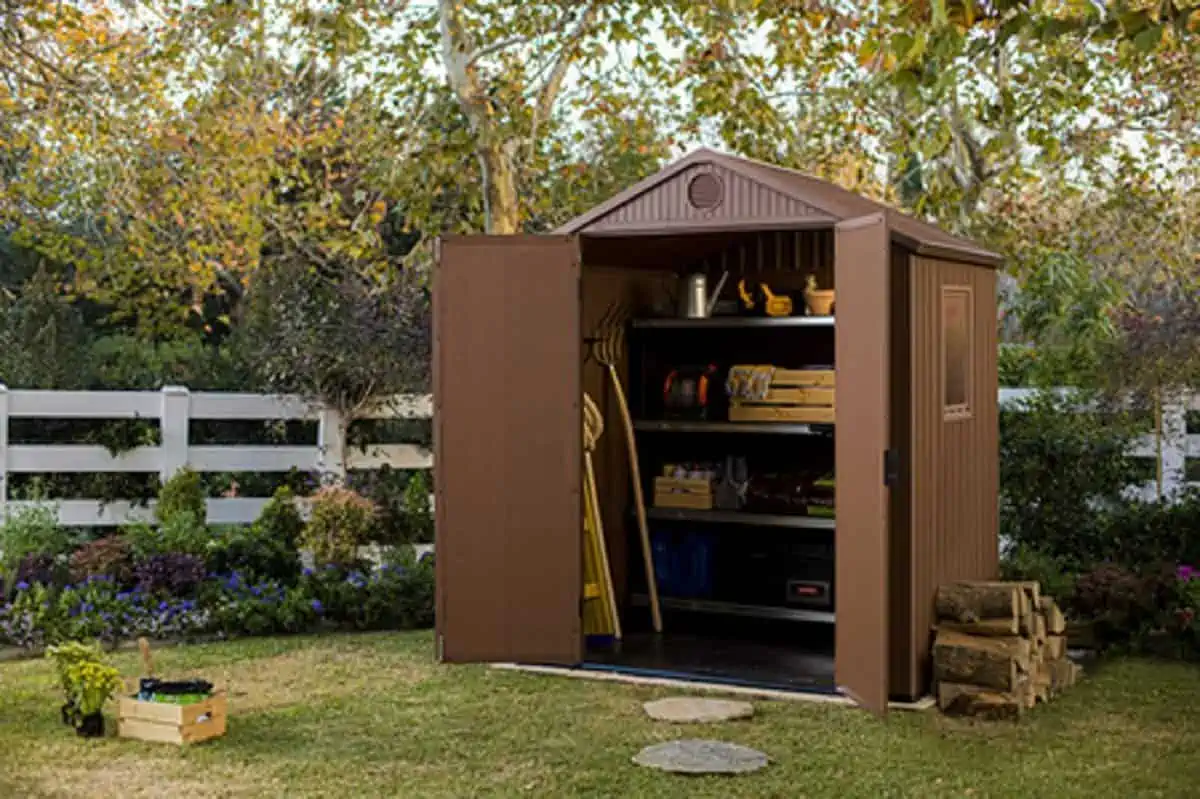 Keter Darwin Gartenhaus 6×4 190 x 221 cm braun für 394,20 € inkl. Versand statt 522,37 €