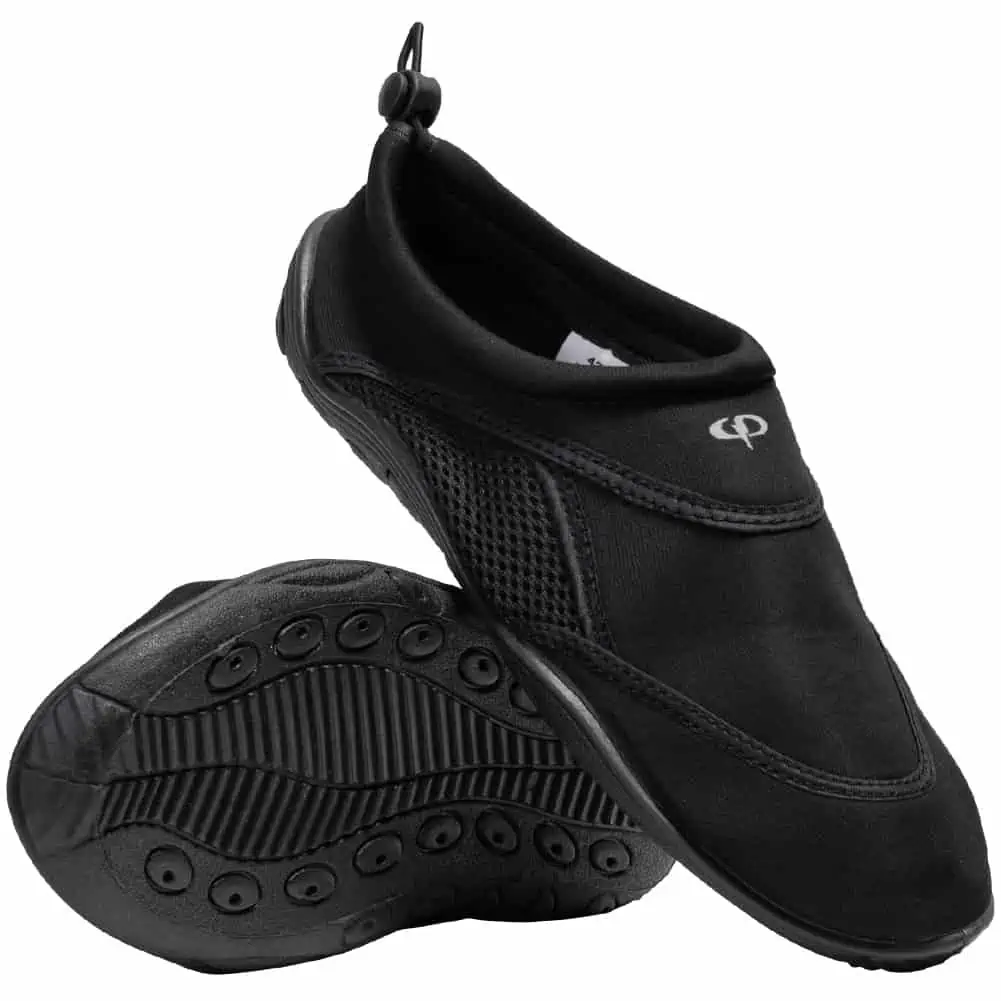 Phinomen Unisex Wasserschuhe (Gr. 36 bis 47) in schwarz für 6,99 € inkl. Versand statt 12,00 €