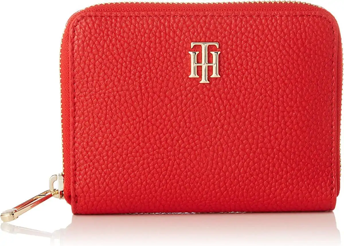 Tommy Hilfiger Damen Geldbörse in rot für 24,99 € [Prime] statt 38,24 €