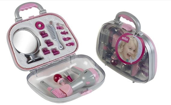 Theo Klein 5855 Frisierkoffer mit Braun Haartrockner Inkl Styling Zubehoer Robuster Koffer mit batteriebetriebenem Foen Spielzeug fuer Kinder ab 3 Jahren Amazon de Spielzeug