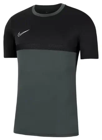 Nike Academy Pro Herren T-Shirt  (Gr. M + XL) für 12,49 € inkl. Versand