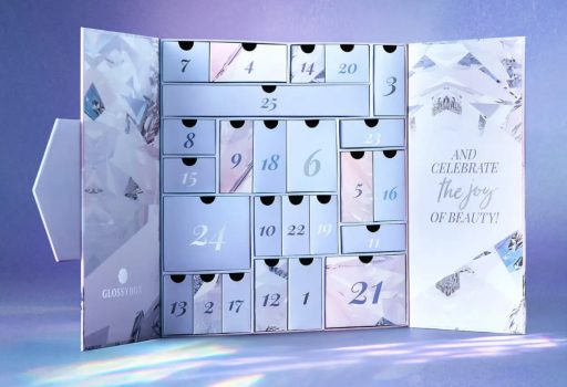 GLOSSYBOX Adventskalender 2022 Wert 640 E GLOSSYBOX DE