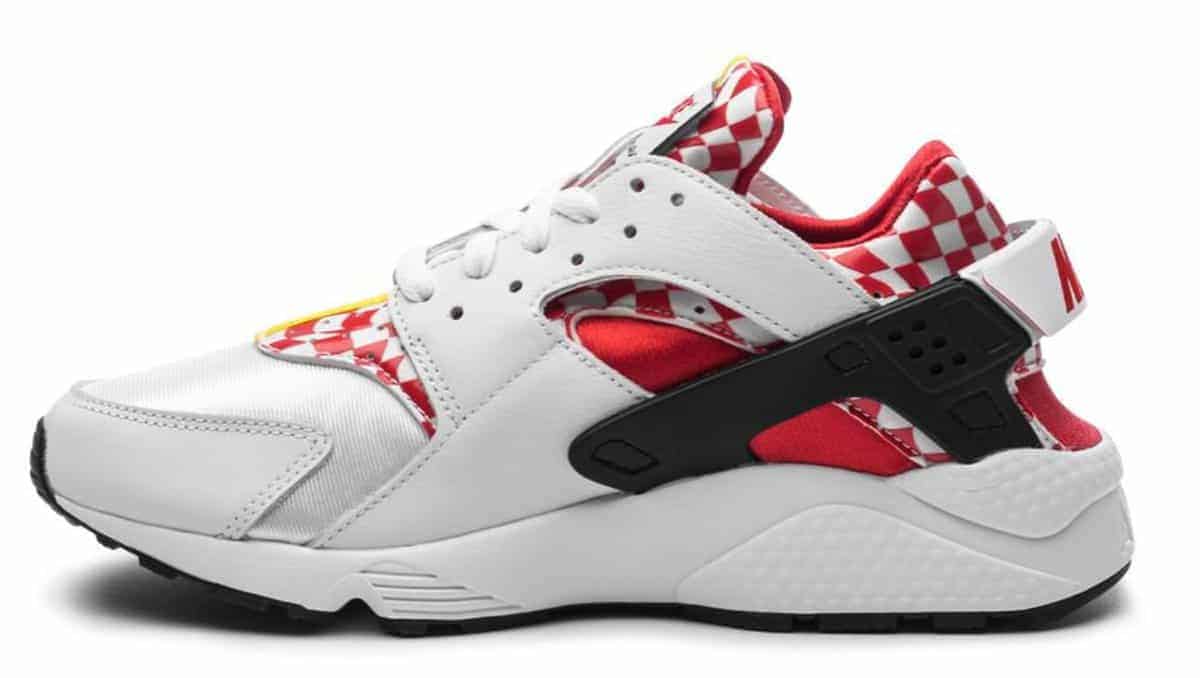 Nike Sneaker Air Huarache Prm Qs X Liverpool Weiss Rot Gelb Limited Edition Www Unisportstore De