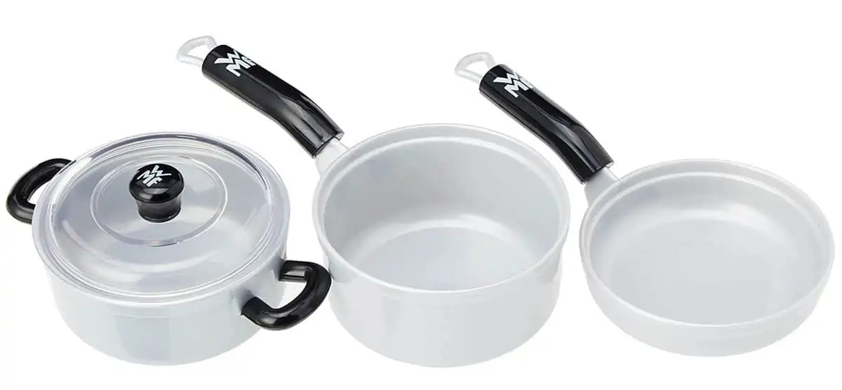 Theo Klein 9435 WMF 3-teiliges Topf- und Küchengeräteset für 6,49 € inkl. Prime-Versand (statt 12,19 €)