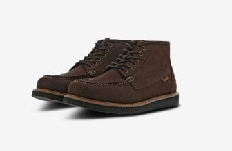 Timberland Newmarket Ii Boat Chukka Herrenstiefel in dark brown nubuck