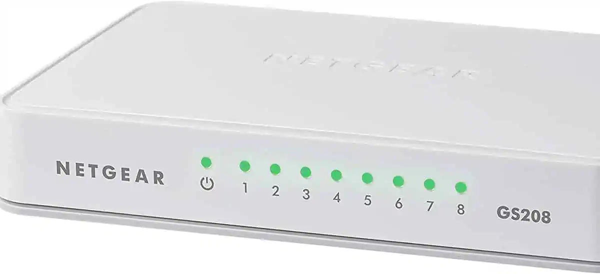 Netgear GS200 Desktop Gigabit Switch, 8x RJ-45 für 12,90 € [Prime] statt 21,89 €